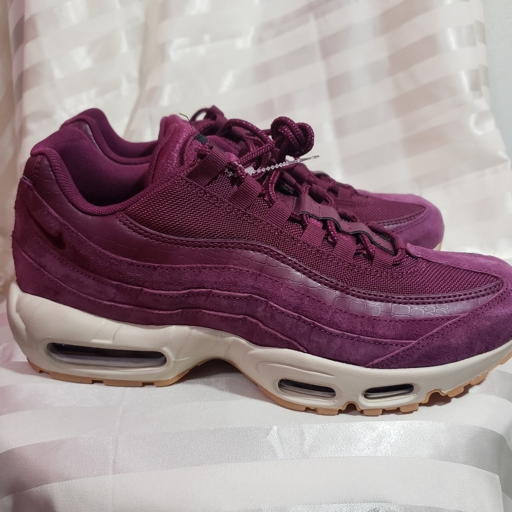 Nike Men's Air Max 95 SE Red Purple Bordeaux White